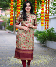 Load image into Gallery viewer, Elegant Festival Wear Kurtis