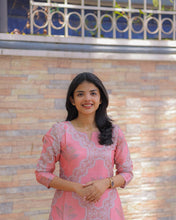 Load image into Gallery viewer, Baby Pink Cotton Kurti