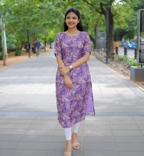 Load image into Gallery viewer, Elegance Lavender Scallop Cotton Kurti
