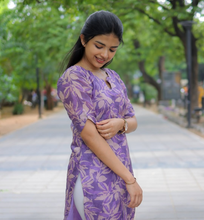 Load image into Gallery viewer, Elegance Lavender Scallop Cotton Kurti
