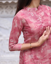 Load image into Gallery viewer, Dusty Pink Cotton Kurti
