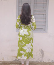 Load image into Gallery viewer, Elegant Leaf Green Cotton Kurti
