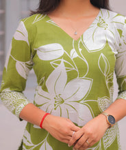 Load image into Gallery viewer, Elegant Leaf Green Cotton Kurti
